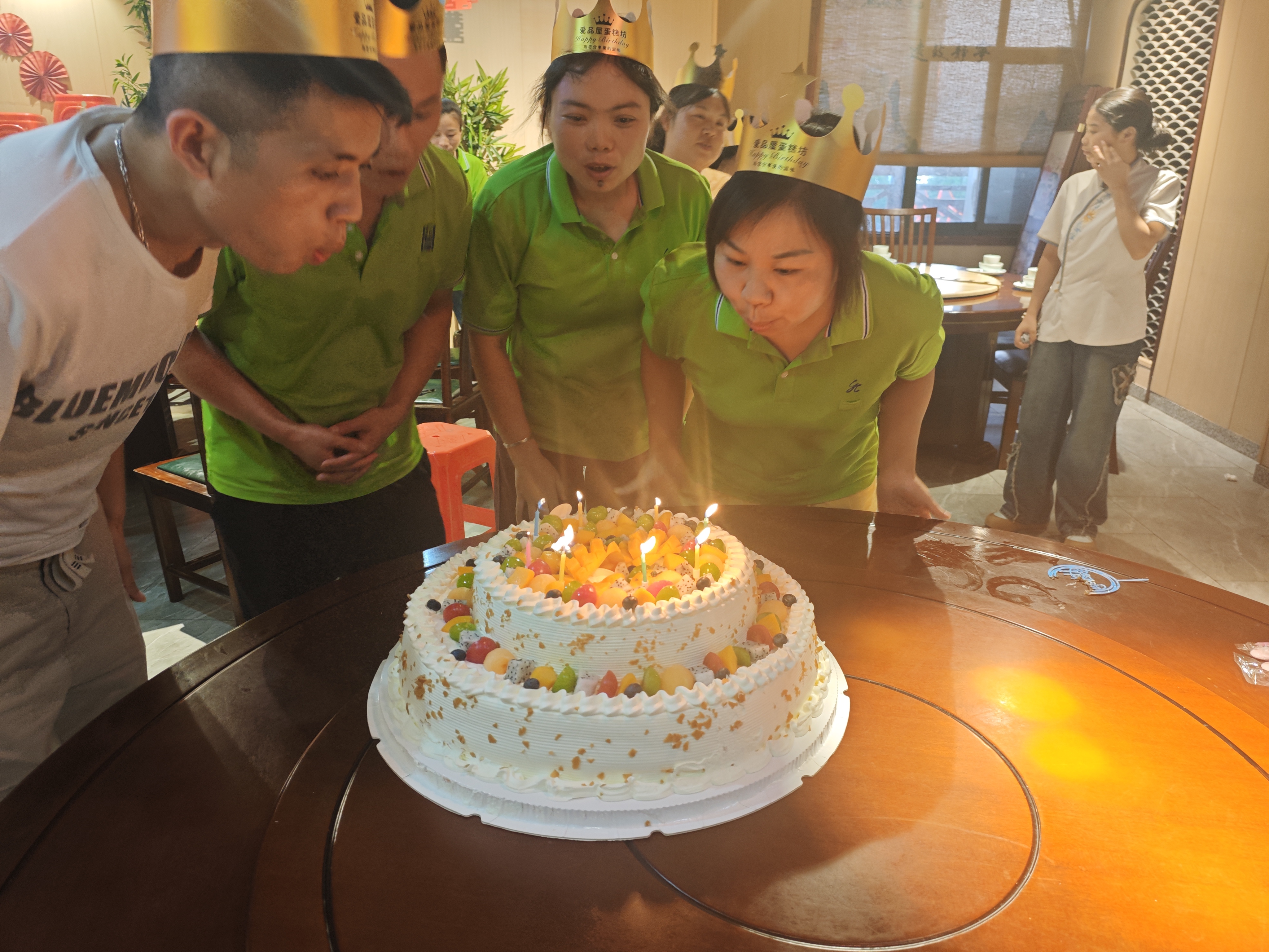 温情满溢--新恒凯6-7月员工生日会圆满落幕